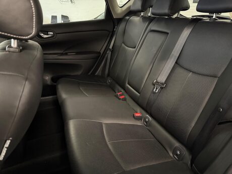 Nissan Pulsar 1.2 DIG-T Tekna Euro 5 (s/s) 5dr Euro 5 12