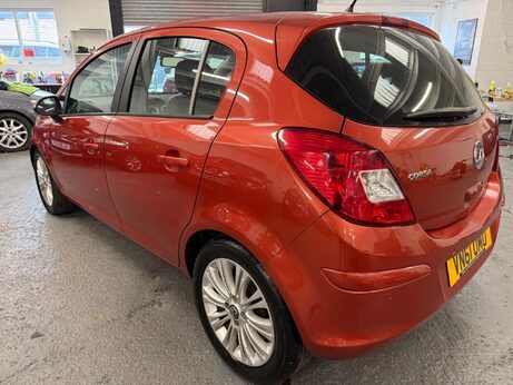 Vauxhall Corsa 1.4 16V SE Auto Euro 5 5dr 3
