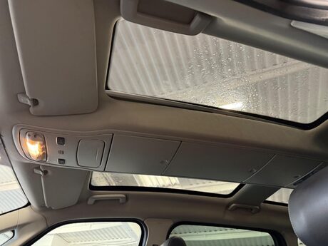 Ford Galaxy 1.6T EcoBoost Titanium X Euro 5 (s/s) 5dr 12