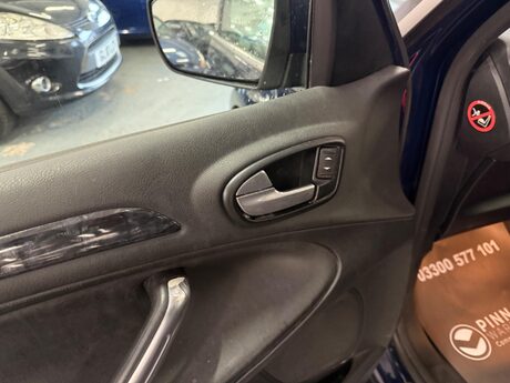 Ford Galaxy 1.6T EcoBoost Titanium X Euro 5 (s/s) 5dr 11