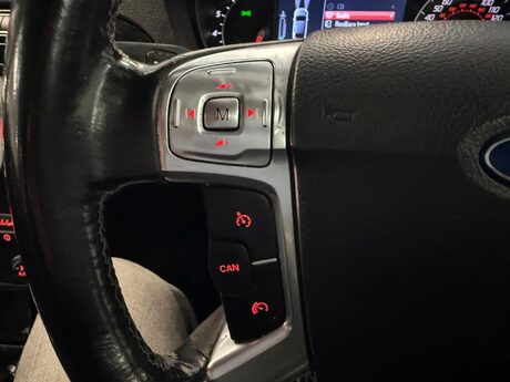 Ford Galaxy 1.6T EcoBoost Titanium X Euro 5 (s/s) 5dr 33