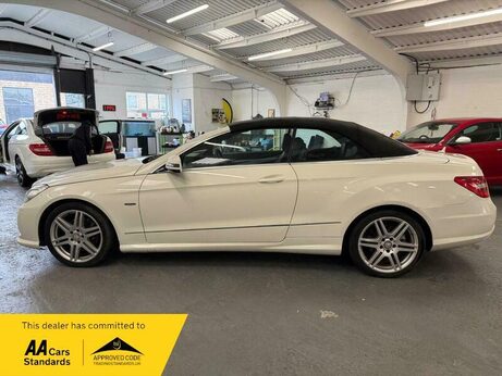 Mercedes-Benz E Class 2.1 E250 CDI BlueEfficiency Sport Cabriolet Tiptronic Euro 5 2dr 4