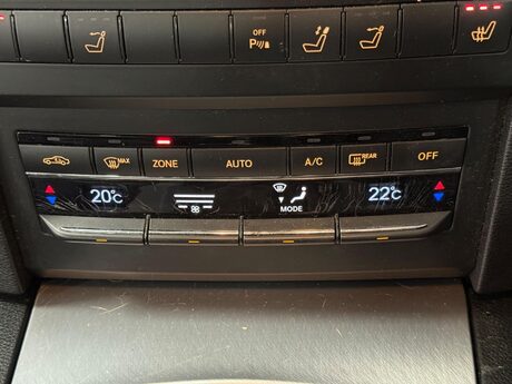 Mercedes-Benz E Class 2.1 E250 CDI BlueEfficiency Sport Cabriolet Tiptronic Euro 5 2dr 19