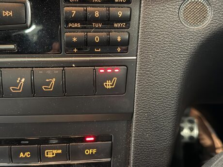 Mercedes-Benz E Class 2.1 E250 CDI BlueEfficiency Sport Cabriolet Tiptronic Euro 5 2dr 17