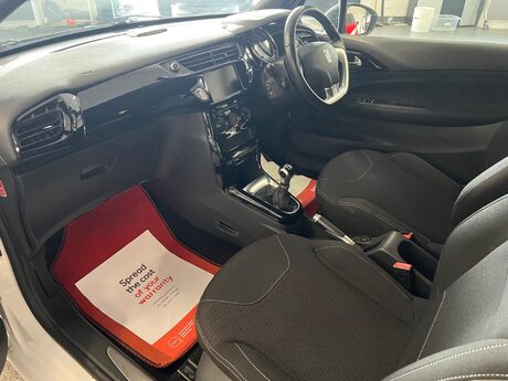 DS DS 3 1.2 PureTech DStyle Nav Euro 6 (s/s) 3dr 9