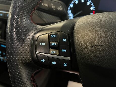 Ford Focus 1.0T EcoBoost ST-Line X Euro 6 (s/s) 5dr 15