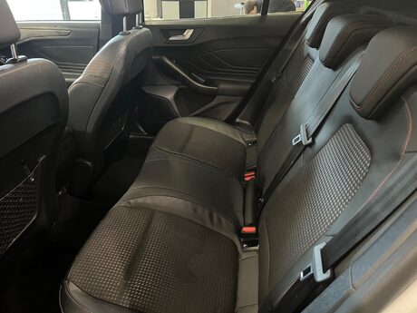Ford Focus 1.0T EcoBoost ST-Line X Euro 6 (s/s) 5dr 13