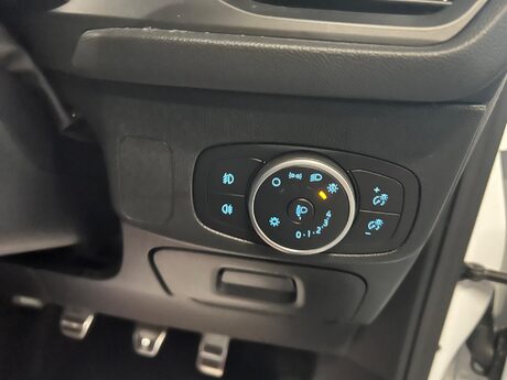 Ford Focus 1.0T EcoBoost ST-Line X Euro 6 (s/s) 5dr 16