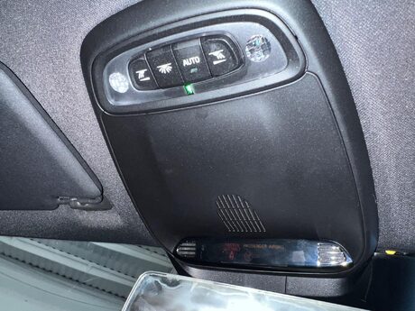 Volvo V40 1.6 D2 R-Design Euro 5 (s/s) 5dr 21