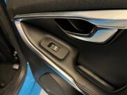 Volvo V40 1.6 D2 R-Design Euro 5 (s/s) 5dr 23