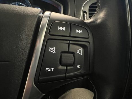 Volvo V40 1.6 D2 R-Design Euro 5 (s/s) 5dr 18