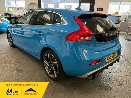 Volvo V40 1.6 D2 R-Design Euro 5 (s/s) 5dr 4