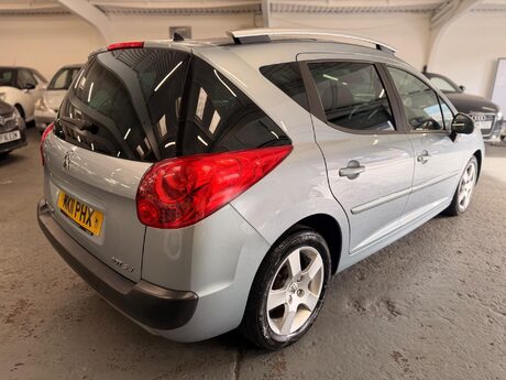 Peugeot 207 1.6 HDi Sport Euro 5 5dr 8