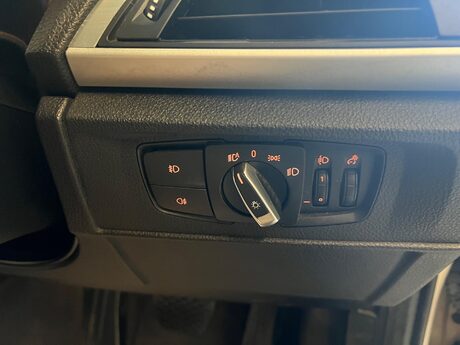 BMW 2 Series 2.0 220d Sport Auto Euro 6 (s/s) 2dr 23