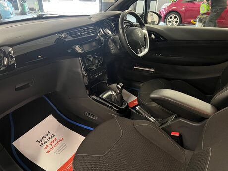 Citroen DS3 1.6 e-HDi Airdream DStyle Plus Euro 5 (s/s) 3dr 9