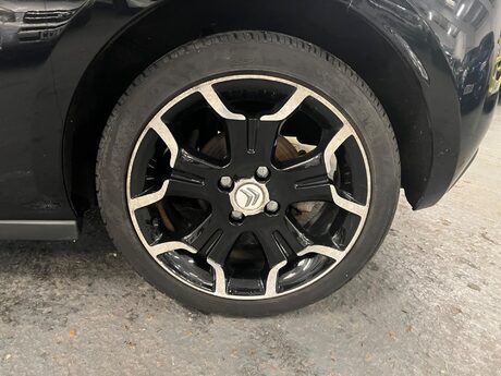 Citroen DS3 1.6 e-HDi Airdream DStyle Plus Euro 5 (s/s) 3dr 21