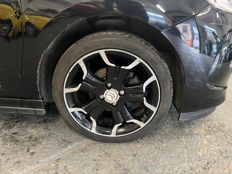 Citroen DS3 1.6 e-HDi Airdream DStyle Plus Euro 5 (s/s) 3dr 19