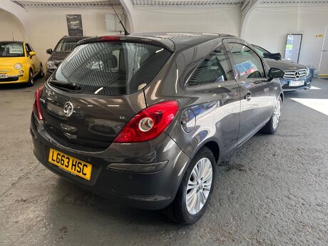 Vauxhall Corsa 1.4 16V SE Auto Euro 5 3dr 8