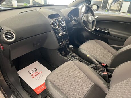 Vauxhall Corsa 1.4 16V SE Auto Euro 5 3dr 9