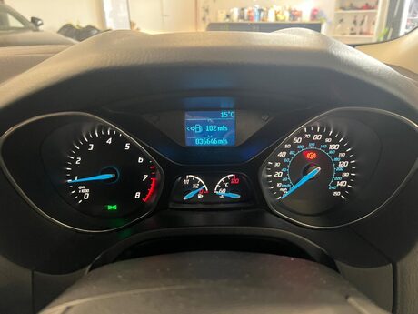 Ford Focus 1.0T EcoBoost Zetec S Euro 5 (s/s) 5dr 26