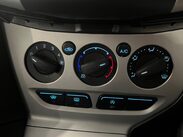 Ford Focus 1.0T EcoBoost Zetec S Euro 5 (s/s) 5dr 15