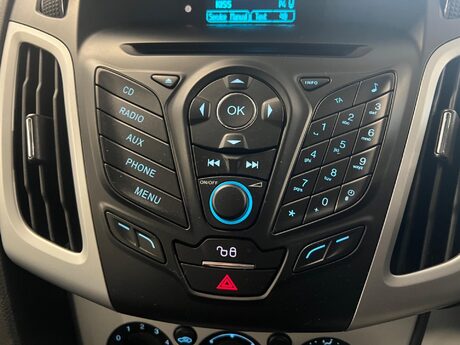 Ford Focus 1.0T EcoBoost Zetec S Euro 5 (s/s) 5dr 24