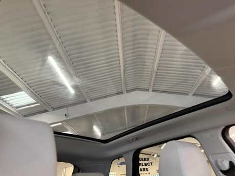 Land Rover Range Rover Evoque 2.2 SD4 Pure Auto 4WD Euro 5 5dr 30