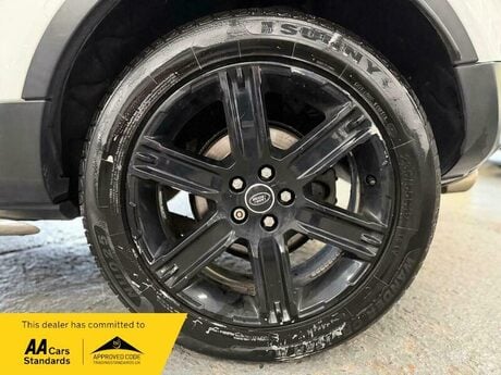 Land Rover Range Rover Evoque 2.2 SD4 Pure Auto 4WD Euro 5 5dr 23