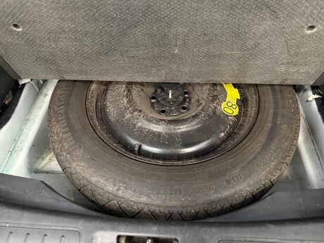 Land Rover Range Rover Evoque 2.2 SD4 Pure Auto 4WD Euro 5 5dr 36