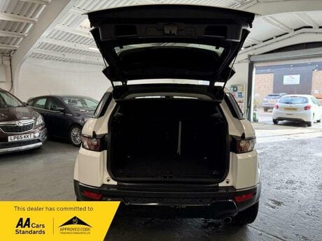 Land Rover Range Rover Evoque 2.2 SD4 Pure Auto 4WD Euro 5 5dr 7