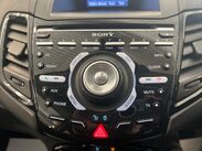 Ford Fiesta 1.0T EcoBoost Titanium Euro 5 (s/s) 3dr 32