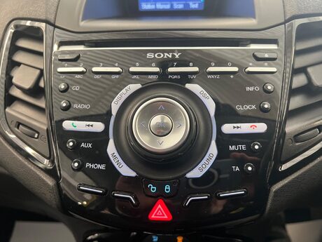 Ford Fiesta 1.0T EcoBoost Titanium Euro 5 (s/s) 3dr 32