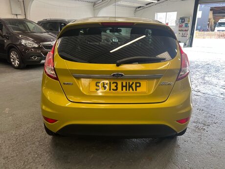 Ford Fiesta 1.0T EcoBoost Titanium Euro 5 (s/s) 3dr 6