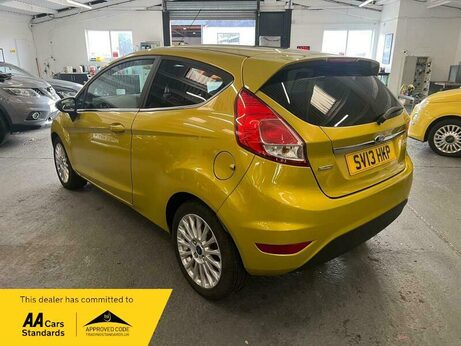 Ford Fiesta 1.0T EcoBoost Titanium Euro 5 (s/s) 3dr 3