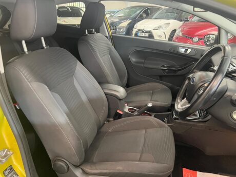 Ford Fiesta 1.0T EcoBoost Titanium Euro 5 (s/s) 3dr 11