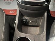 Ford Fiesta 1.0T EcoBoost Titanium Euro 5 (s/s) 3dr 9