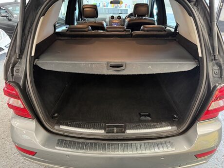 Mercedes-Benz M Class 3.0 ML350 CDI V6 BlueEfficiency Sport G-Tronic 4WD Euro 5 5dr 32