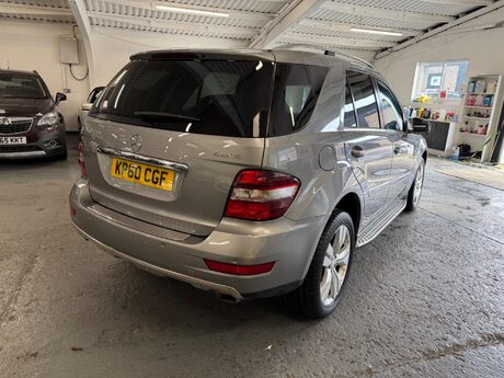 Mercedes-Benz M Class 3.0 ML350 CDI V6 BlueEfficiency Sport G-Tronic 4WD Euro 5 5dr 8