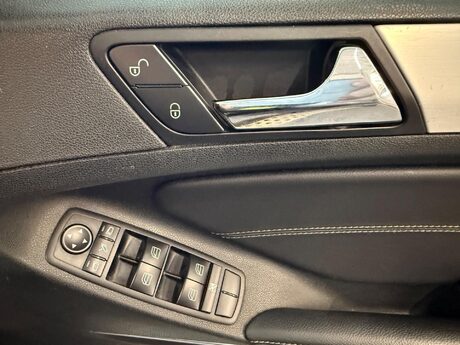 Mercedes-Benz M Class 3.0 ML350 CDI V6 BlueEfficiency Sport G-Tronic 4WD Euro 5 5dr 17