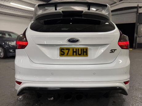 Ford Focus 2.0T EcoBoost ST-3 Euro 5 (s/s) 5dr 4