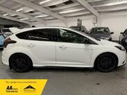 Ford Focus 2.0T EcoBoost ST-3 Euro 5 (s/s) 5dr 7