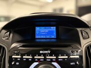 Ford Focus 2.0T EcoBoost ST-3 Euro 5 (s/s) 5dr 27