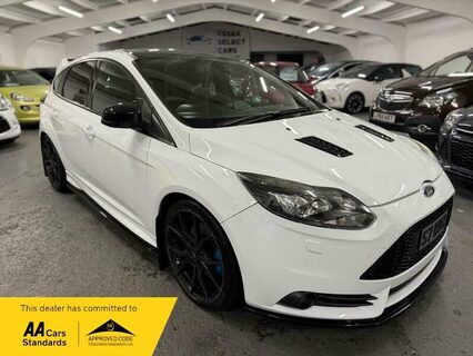 Ford Focus 2.0T EcoBoost ST-3 Euro 5 (s/s) 5dr