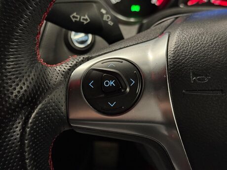 Ford Focus 2.0T EcoBoost ST-3 Euro 5 (s/s) 5dr 17