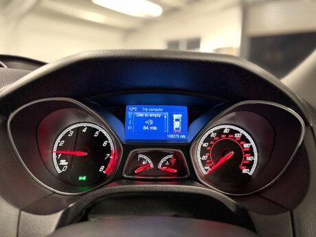 Ford Focus 2.0T EcoBoost ST-3 Euro 5 (s/s) 5dr 26