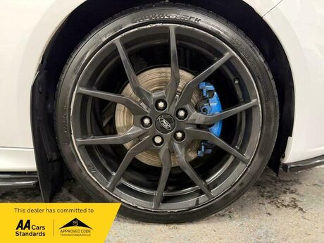 Ford Focus 2.0T EcoBoost ST-3 Euro 5 (s/s) 5dr 22