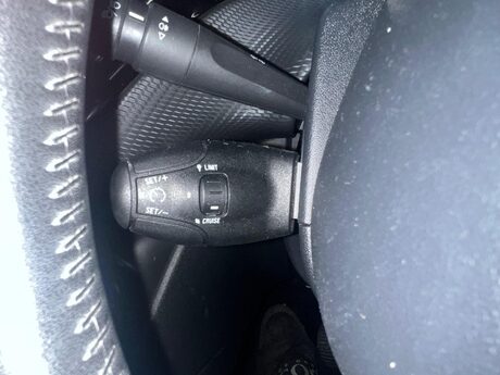 Peugeot 208 1.2 PureTech Active Euro 6 5dr 33