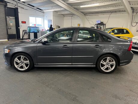 Volvo S40 1.6 D2 R-Design Euro 5 4dr 5