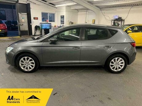 SEAT Leon 1.6 TDI CR SE DSG Euro 5 (s/s) 5dr 4