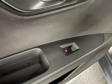 SEAT Leon 1.6 TDI CR SE DSG Euro 5 (s/s) 5dr 34